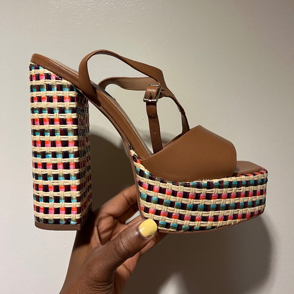 Steve Madden Summer Heels - Picture 1 of 2